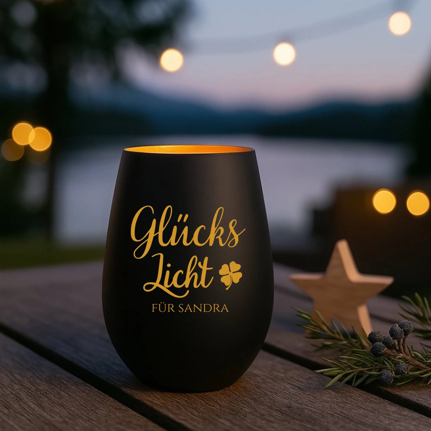 Schwarz Mockup 4