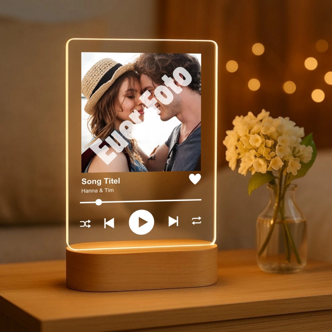 Unser Song - Personalisiertes Nachtlicht mit LED-Holzfuß (14x20)