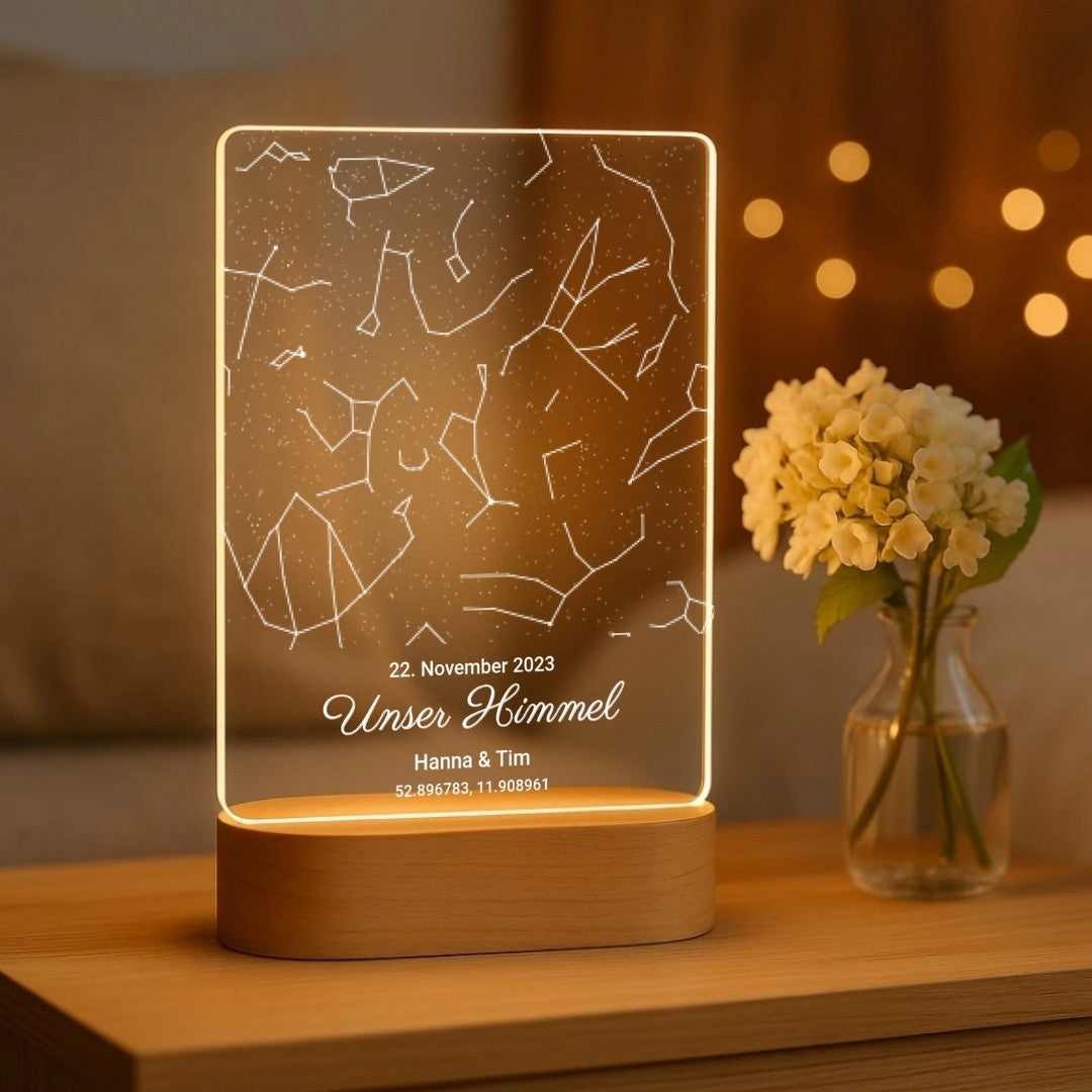 Unser Himmel - Personalisiertes Nachtlicht mit LED-Holzfuß (14x20)