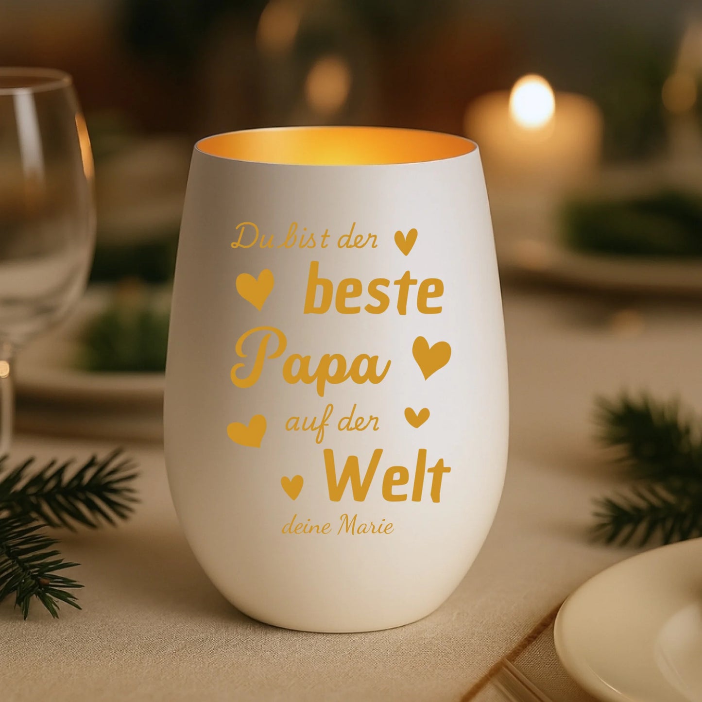 Weiß Mockup 3