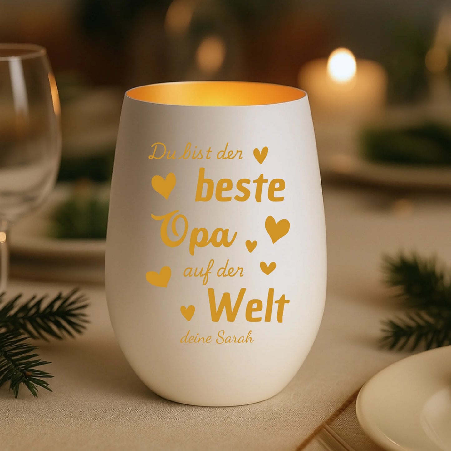 Weiß Mockup 3