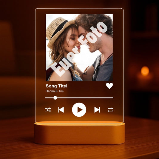 Unser Song - Personalisiertes Nachtlicht mit LED-Holzfuß (14x20)