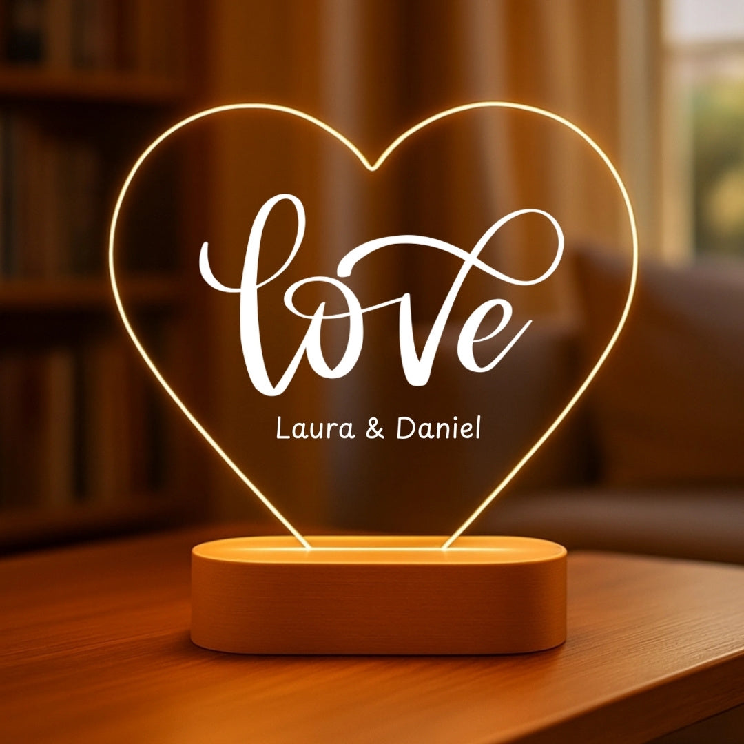 Love - Personalisiertes Herz-Nachtlicht mit LED-Holzfuß (16x15)
