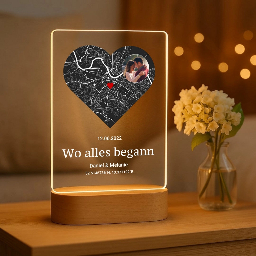Wo alles begann mit Foto - Personalisiertes Nachtlicht mit LED-Holzfuß (14x20)