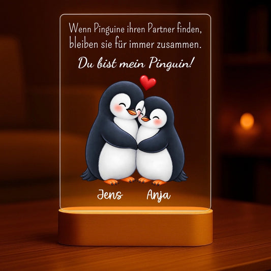 Wenn Pinguine ihren Partner finden - Personalisiertes Nachtlicht mit LED-Holzfuß (14x20)